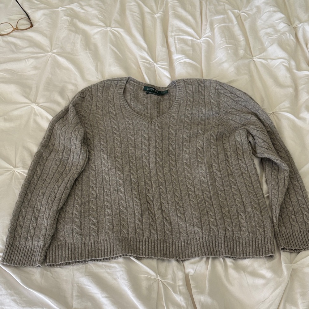 Lauren /Ralph Lauren grey Cashmere V-Neck Sweater
